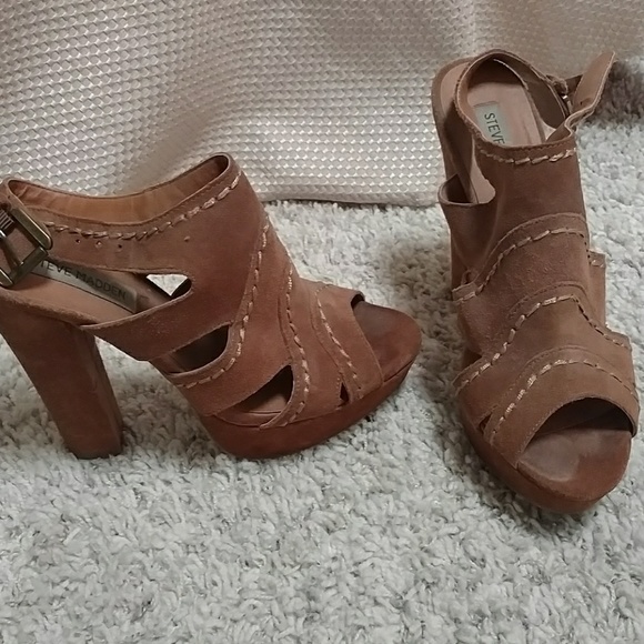 Shoes - Picture 2 of 3